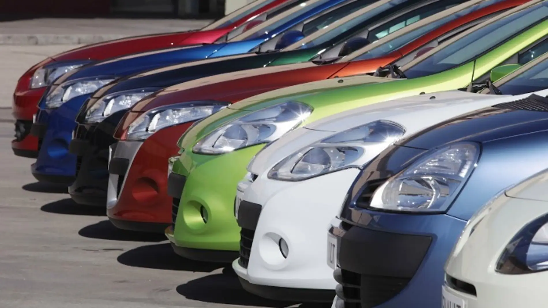 mejores marcas de coches para alquilar en Ibiza