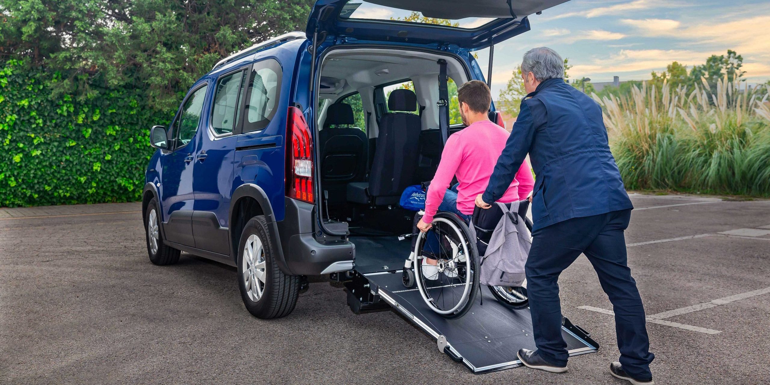 coches-de-alquiler-adaptados-para-personas-con-movilidad-reducida-ibiza coches de alquiler adaptados para personas con movilidad reducida Ibiza